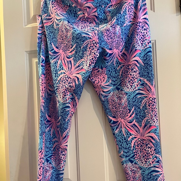 Lily Pulitzer pant pineapple print - Picture 3 of 4